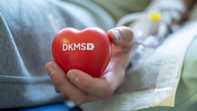 World Marrow Donor Day: DKMS feiert zwei beeindruckende Meilensteine